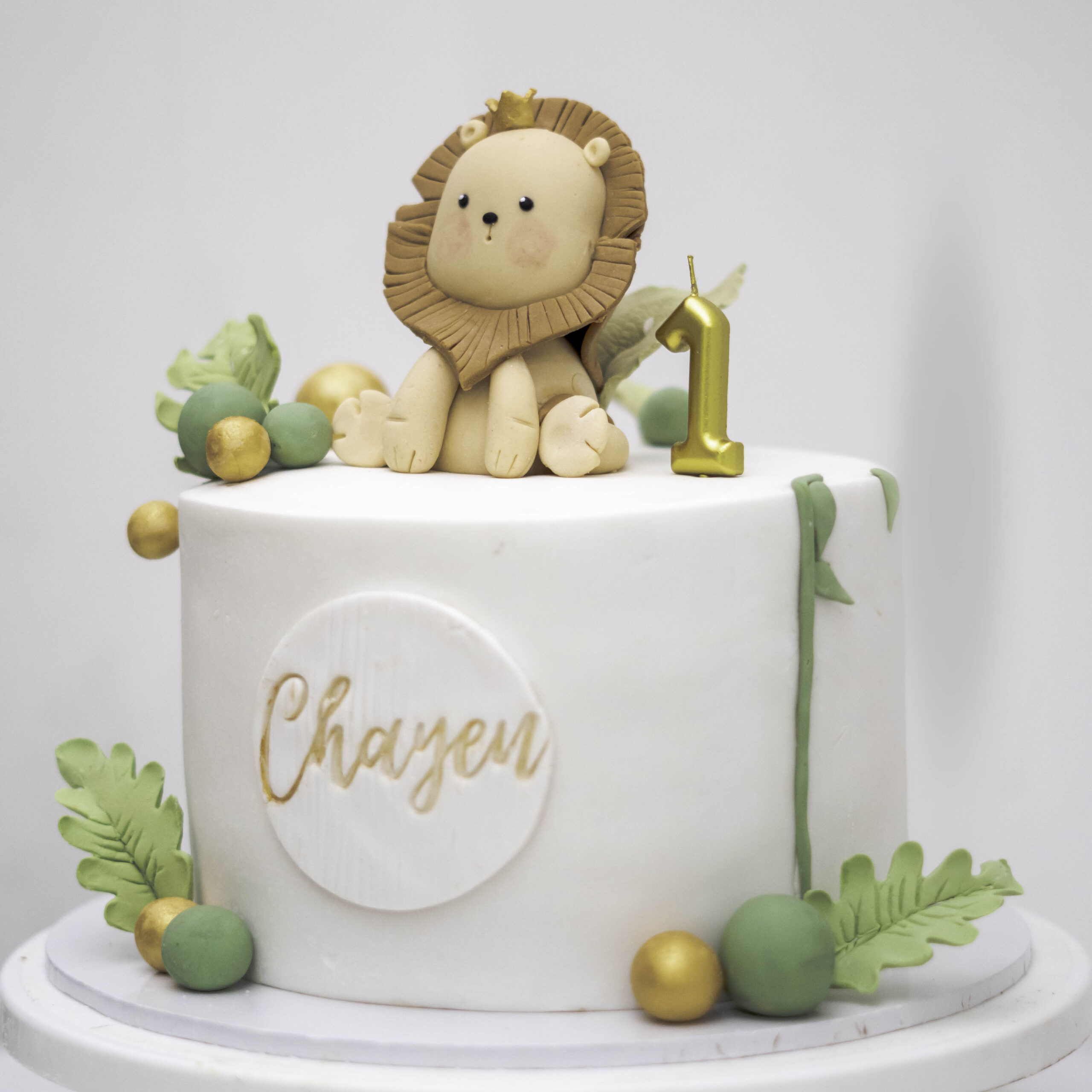 Jungle Theme Fondant Birthday Cake