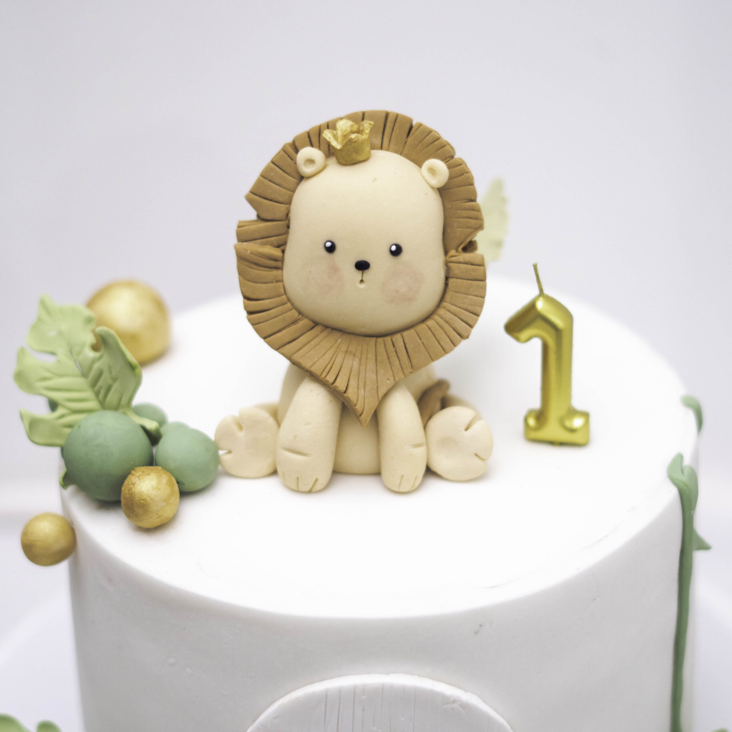 Jungle Theme Fondant Birthday Cake